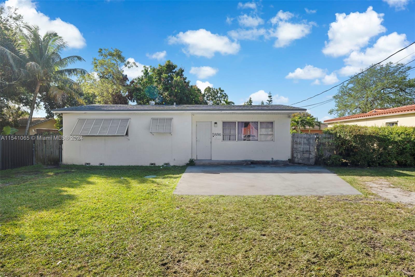 5886 20th St, Miami, Single Family Home,  for sale, One Stop Realty - Miami