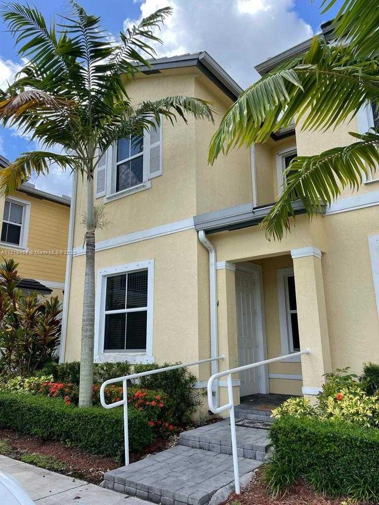 134 SE 28th Ter  4, Homestead, Townhome / Attached,  for rent, One Stop Realty - Miami
