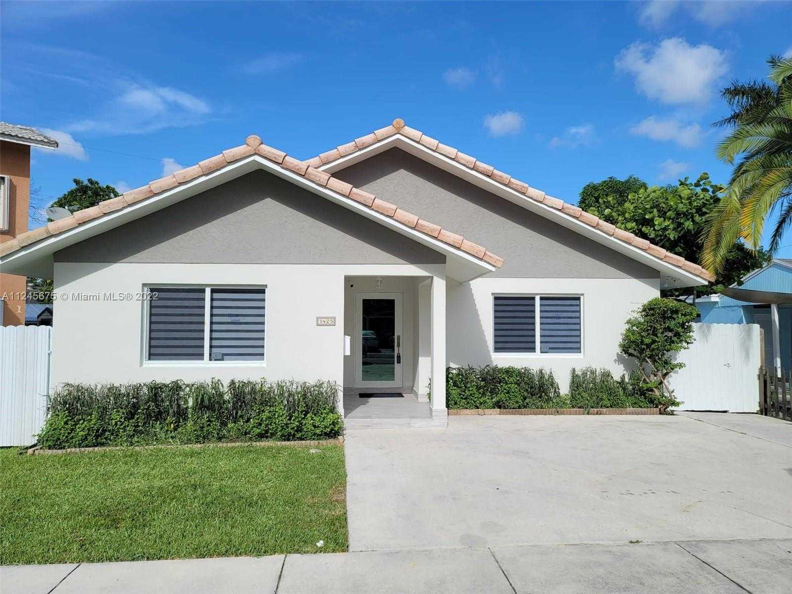 3425 69th Ave, Miami, Single Family Home,  for rent, One Stop Realty - Miami