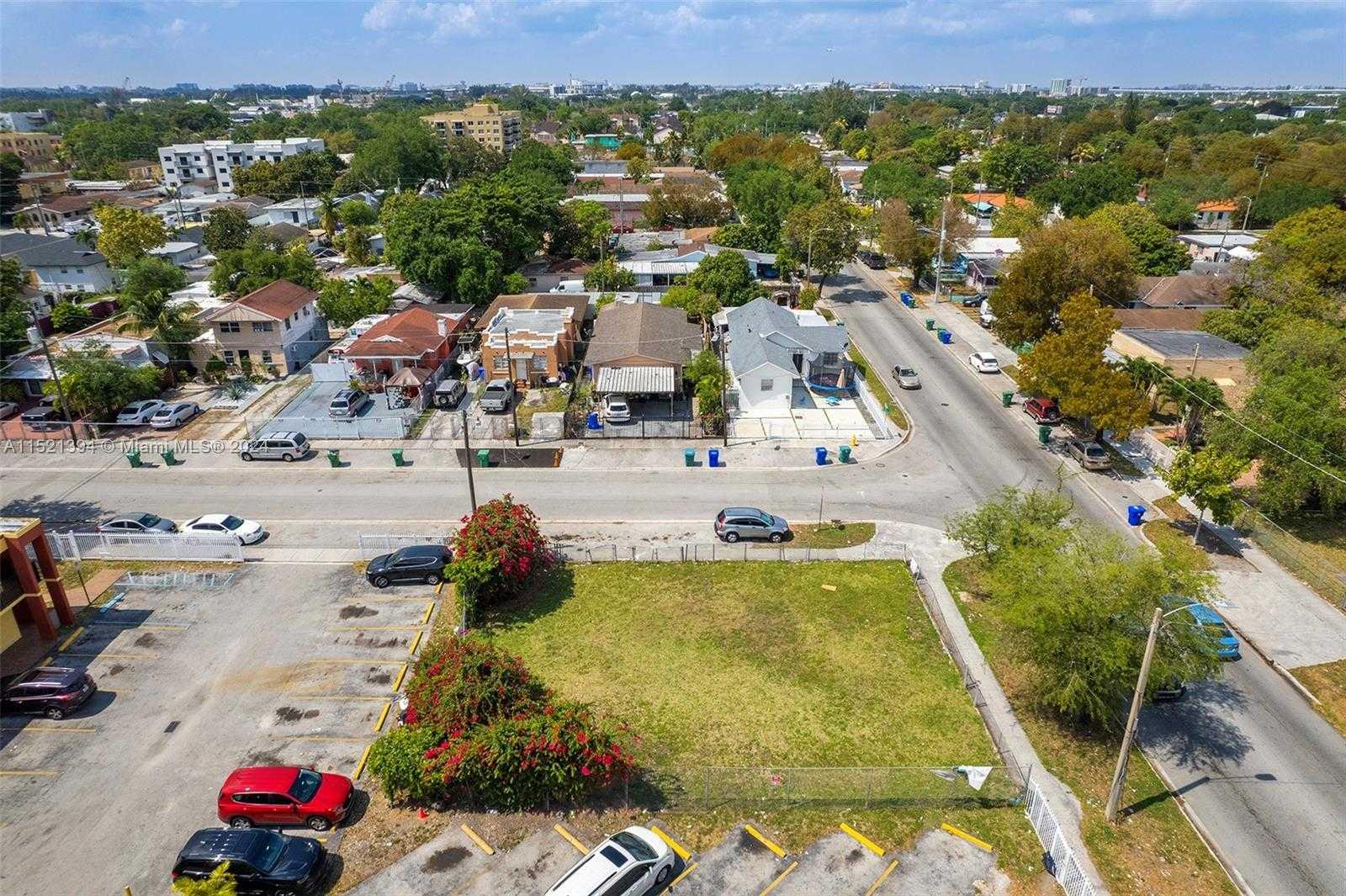2340 28th St, Miami, Commercial Land,  for sale, One Stop Realty - Miami